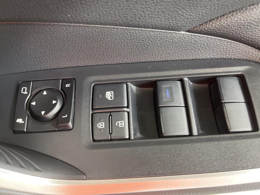 Photo '24' of Toyota Rav4 Photo '24' of Toyota Rav4