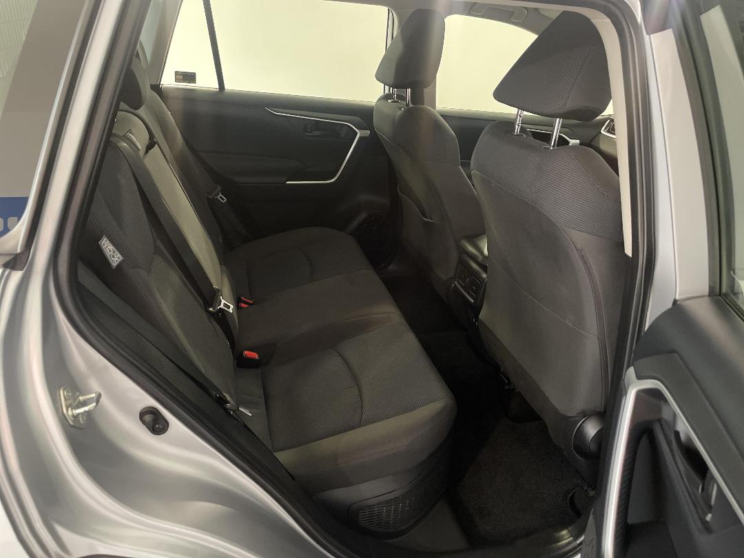 Photo '20' of Toyota Rav4