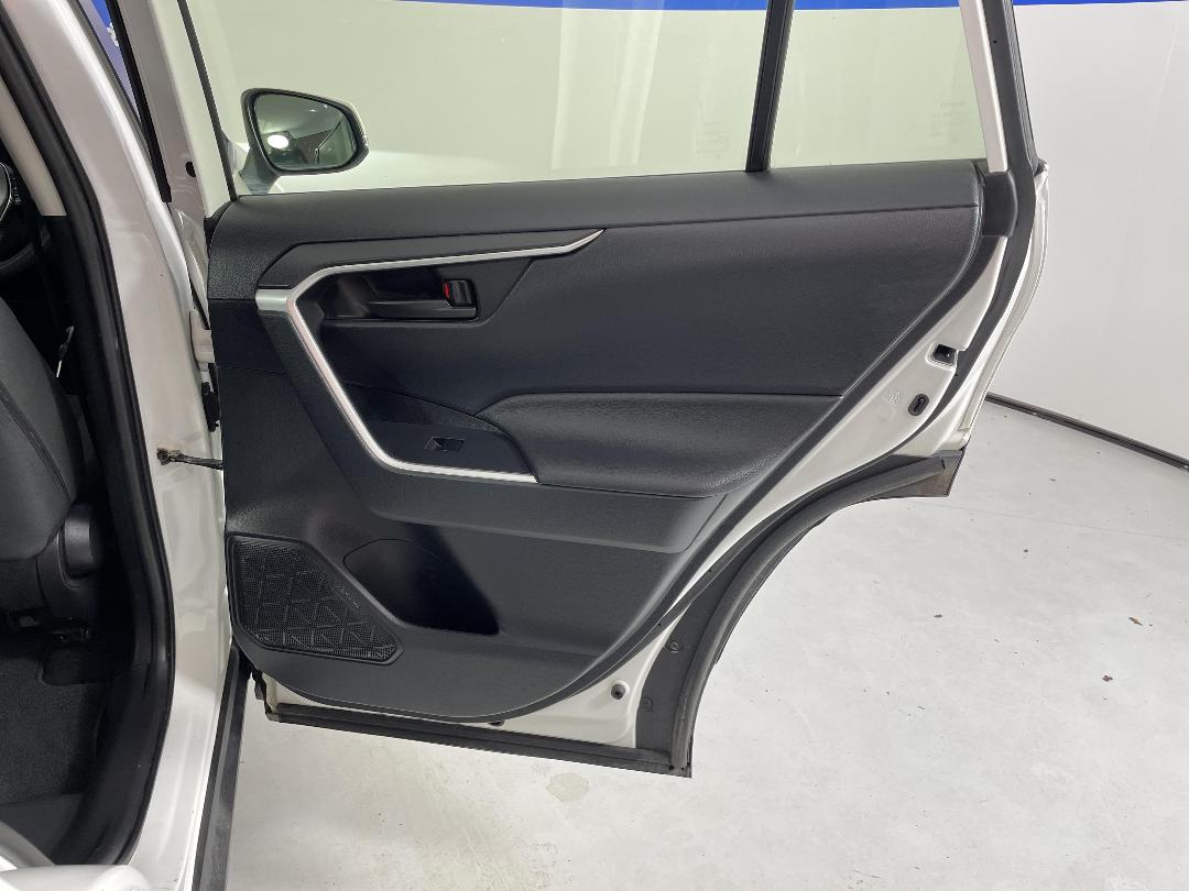 Photo '19' of Toyota Rav4 Photo '19' of Toyota Rav4