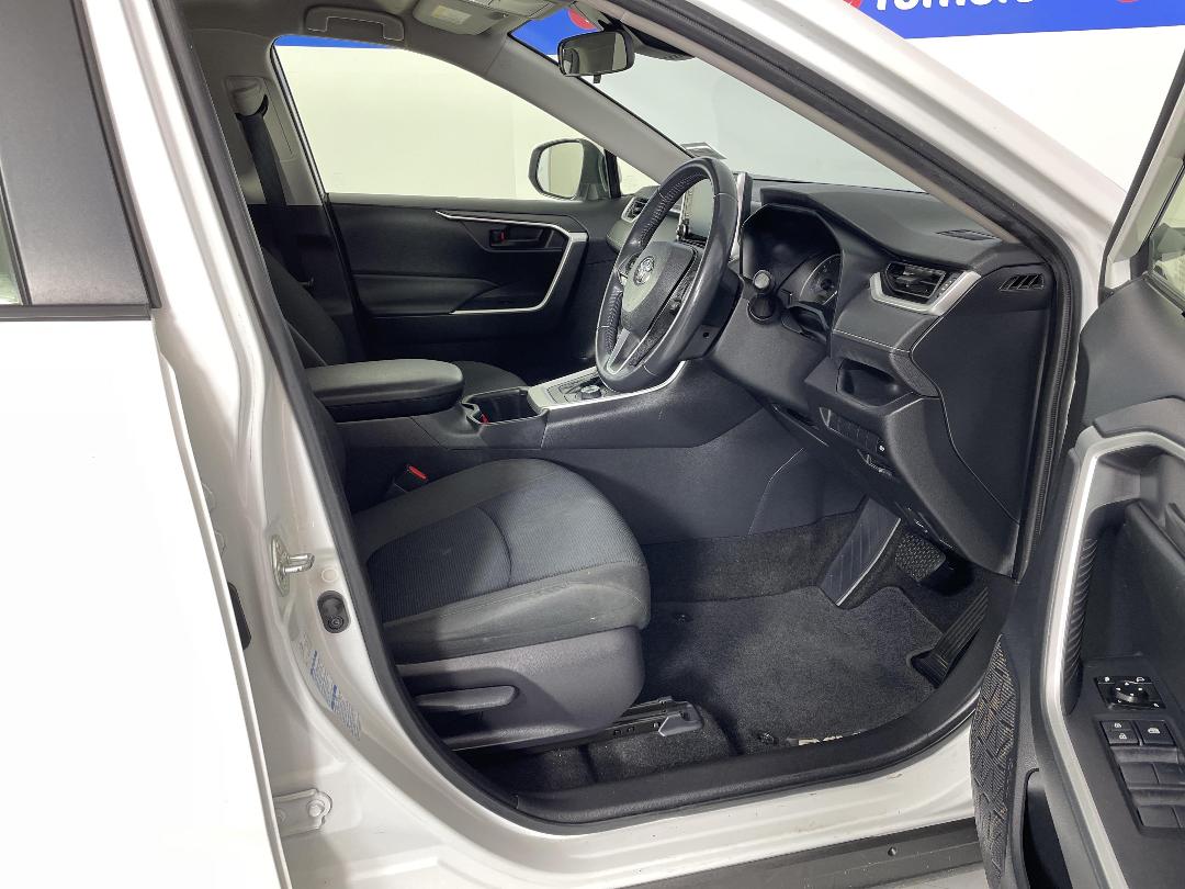 Photo '16' of Toyota Rav4 Photo '16' of Toyota Rav4