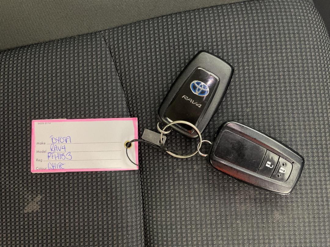 Photo '22' of Toyota Rav4 Photo '22' of Toyota Rav4