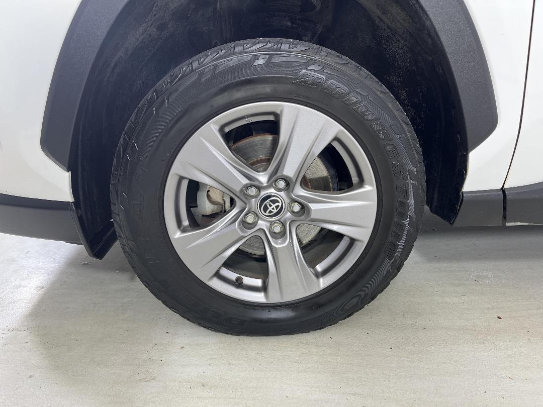 Photo '10' of Toyota Rav4 Photo '10' of Toyota Rav4