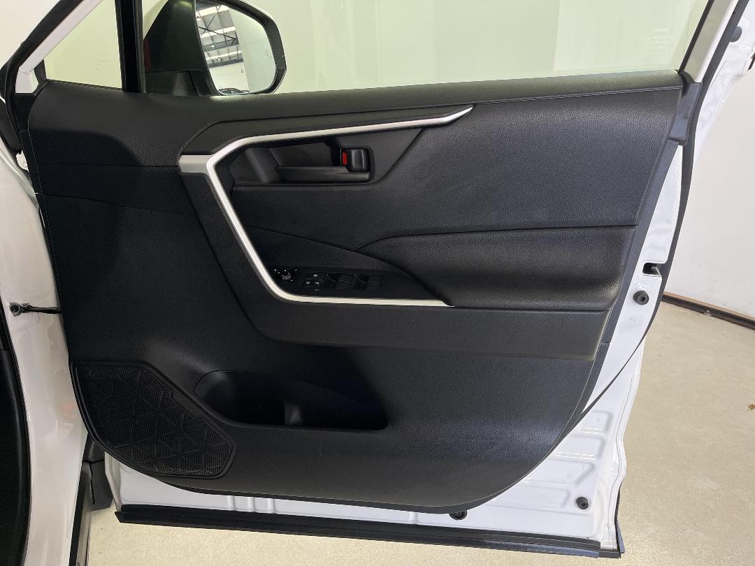 Photo '15' of Toyota Rav4 Photo '15' of Toyota Rav4