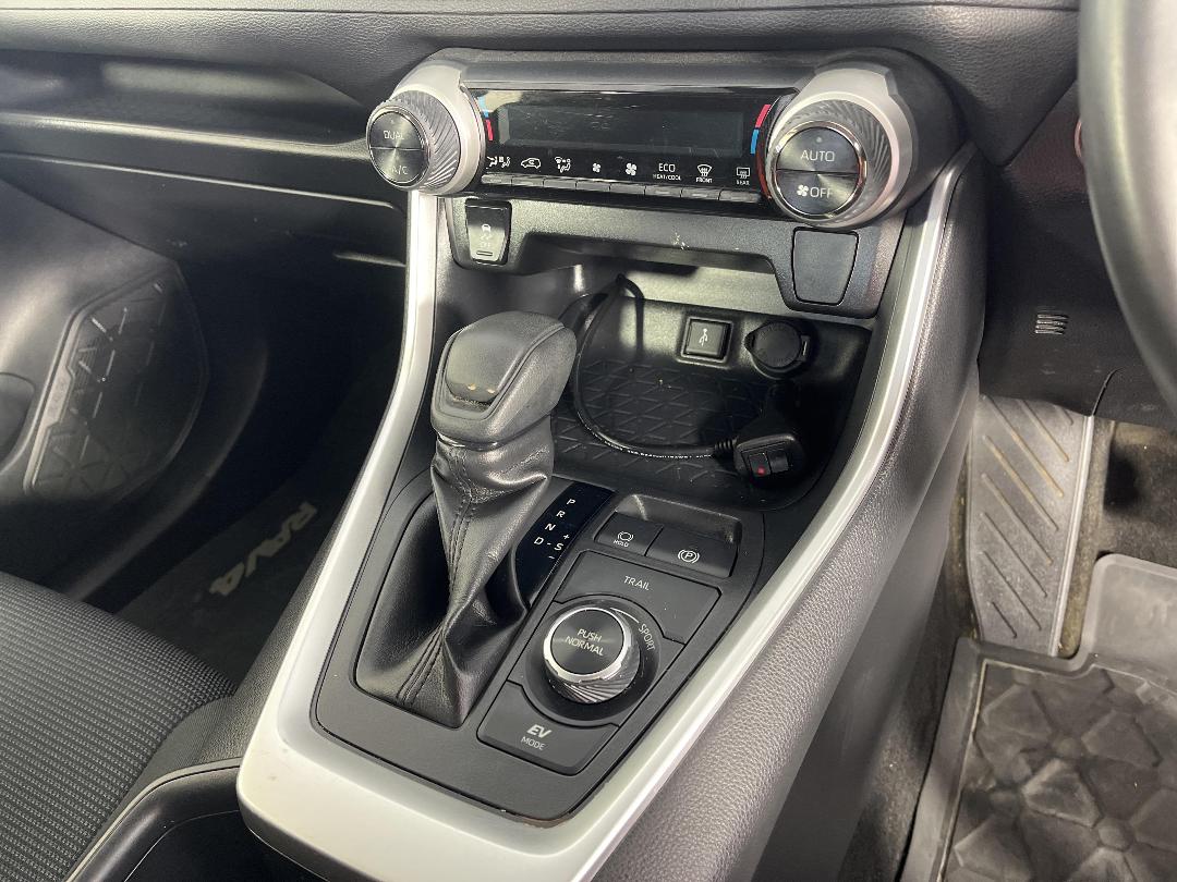 Photo '18' of Toyota Rav4 Photo '18' of Toyota Rav4