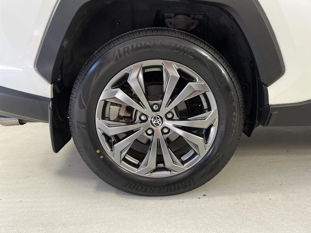 Photo '12' of Toyota Rav4