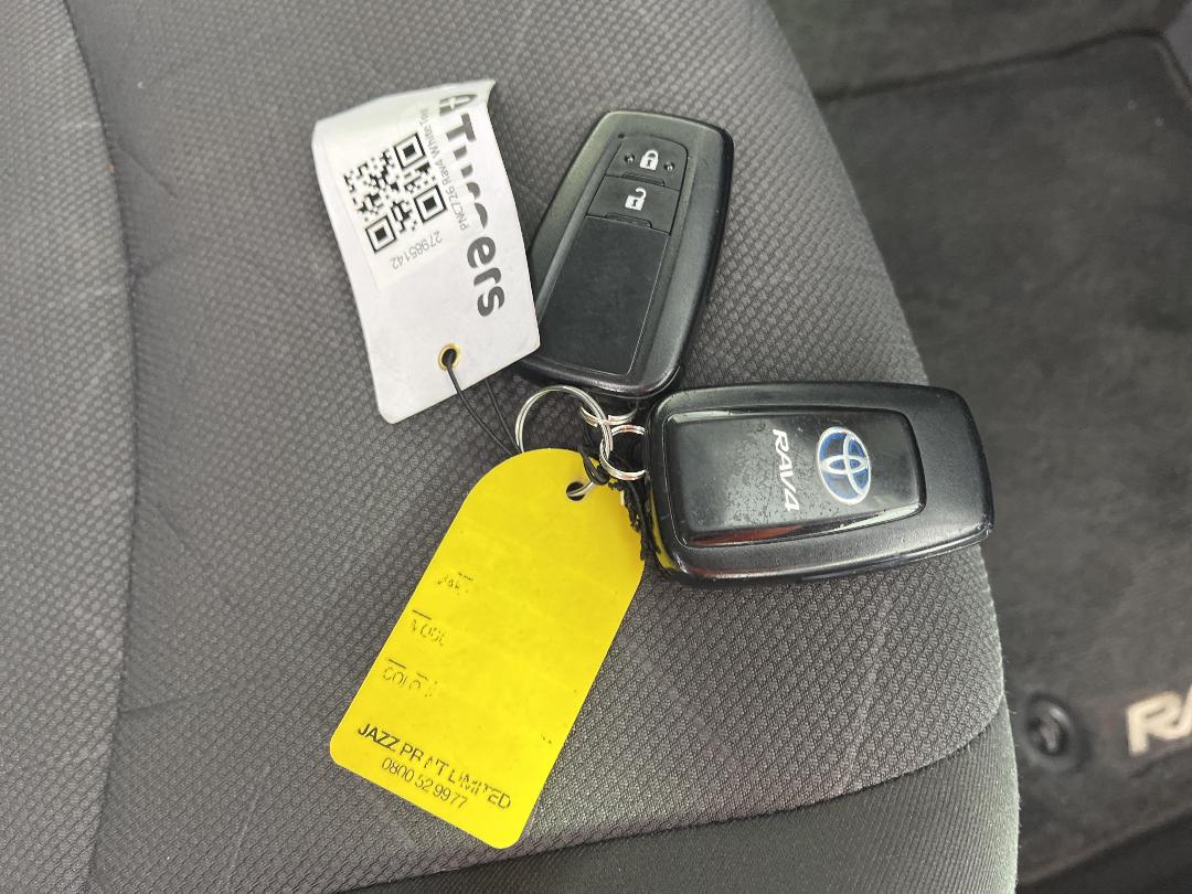 Photo '22' of Toyota Rav4