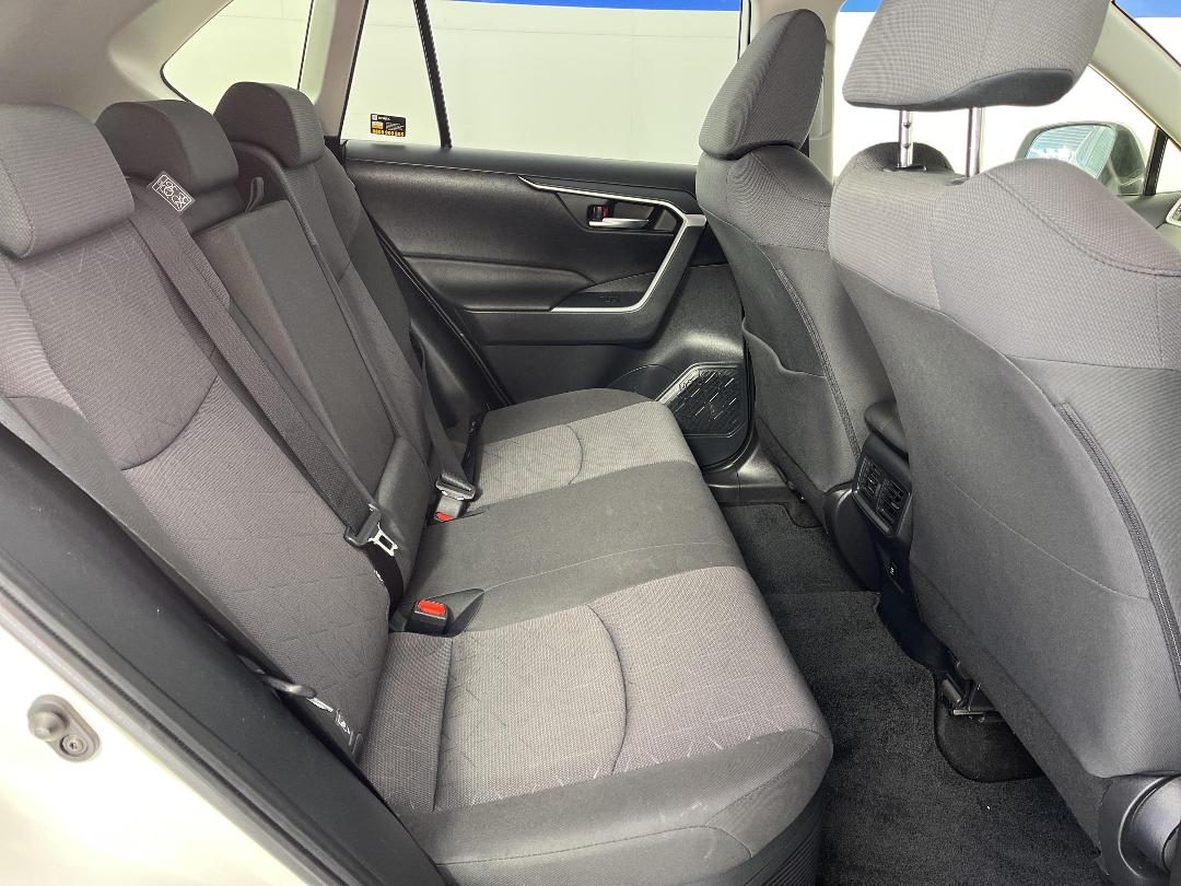 Photo '20' of Toyota Rav4