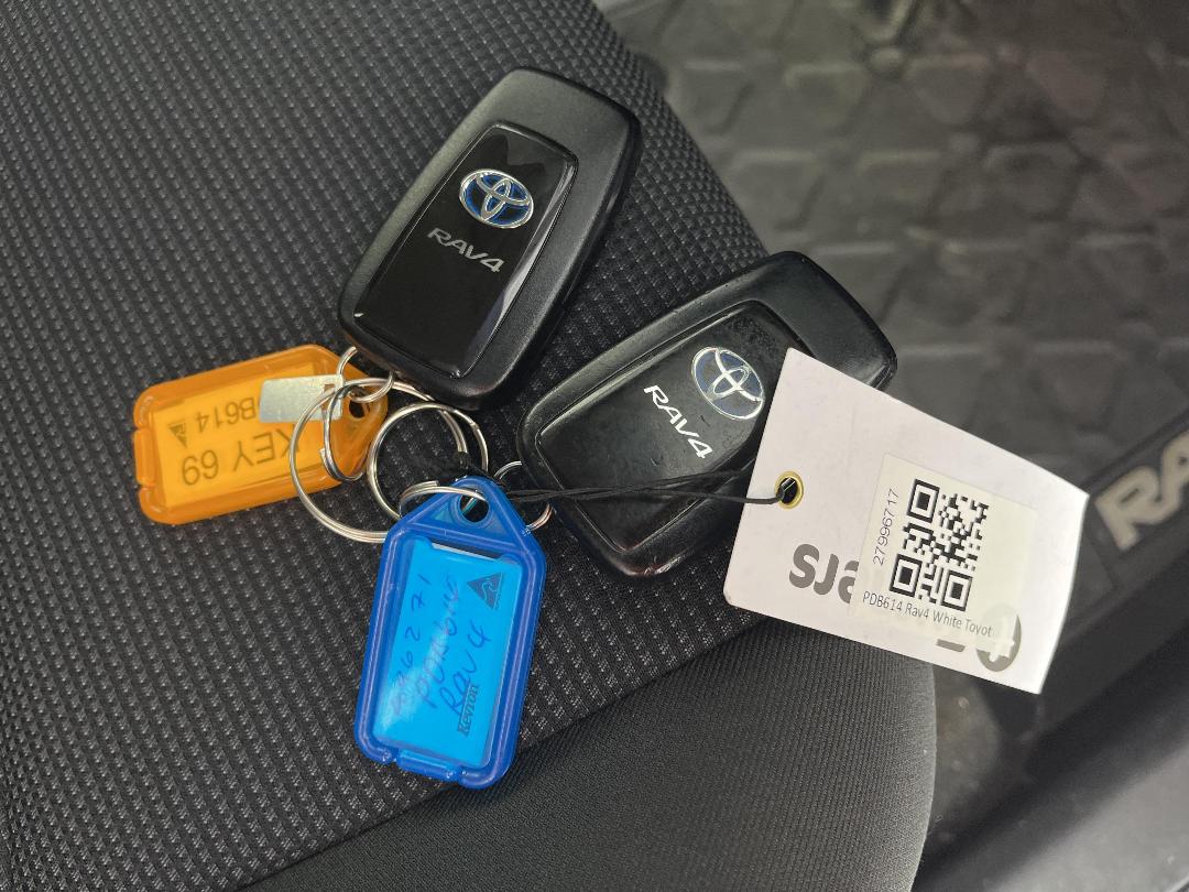 Photo '22' of Toyota Rav4 Photo '22' of Toyota Rav4