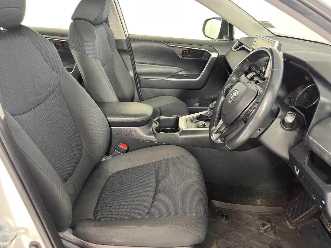 Photo '16' of Toyota Rav4 Photo '16' of Toyota Rav4