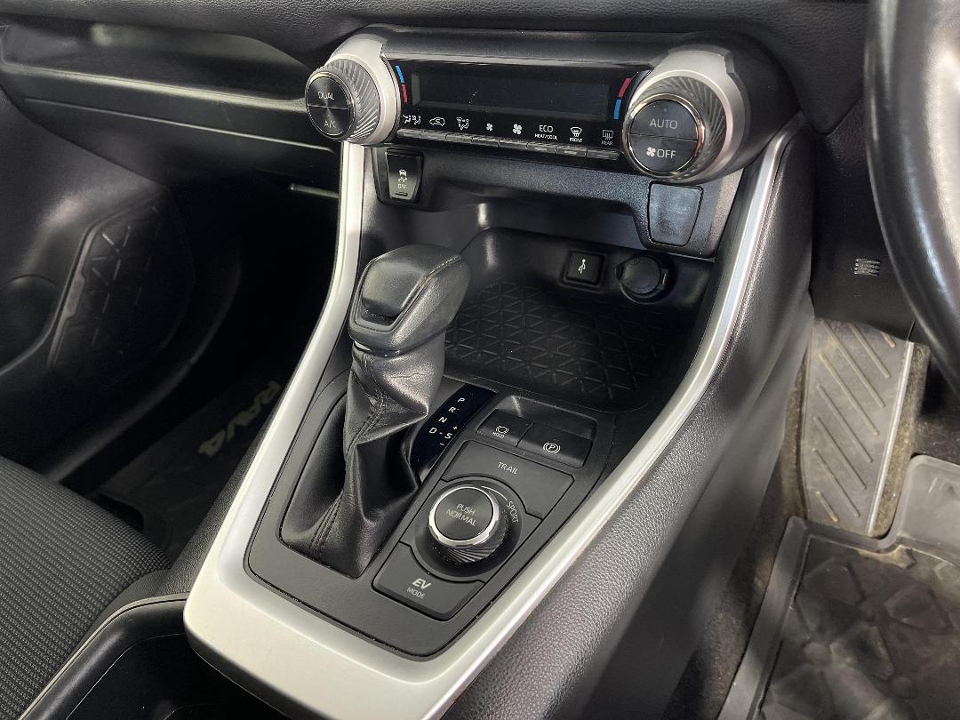 Photo '18' of Toyota Rav4 Photo '18' of Toyota Rav4