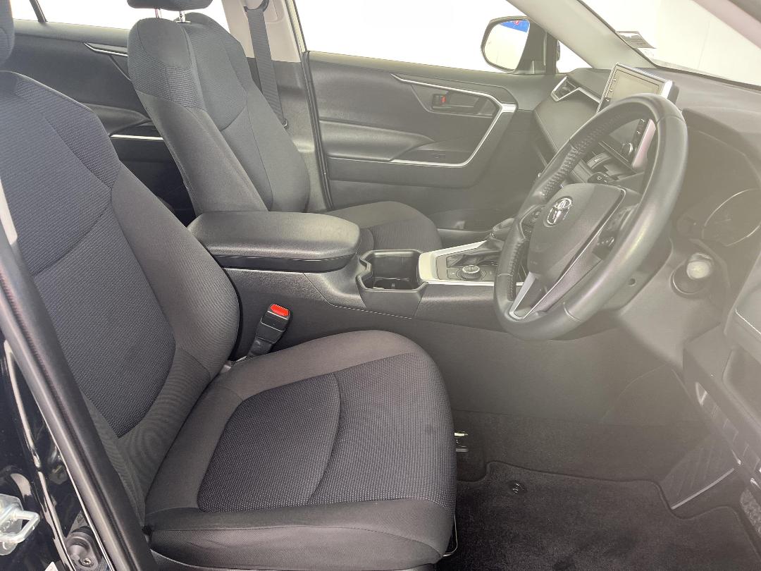 Photo '16' of Toyota Rav4 Photo '16' of Toyota Rav4