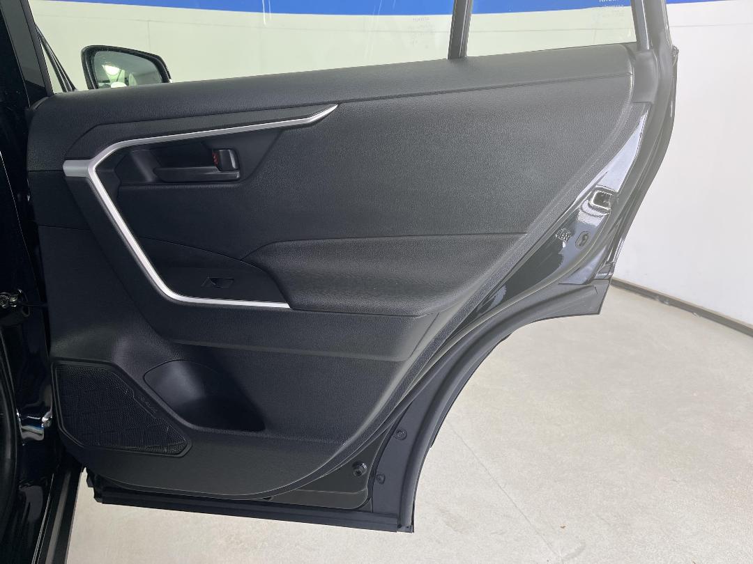 Photo '19' of Toyota Rav4 Photo '19' of Toyota Rav4