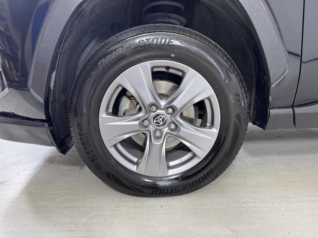 Photo '10' of Toyota Rav4