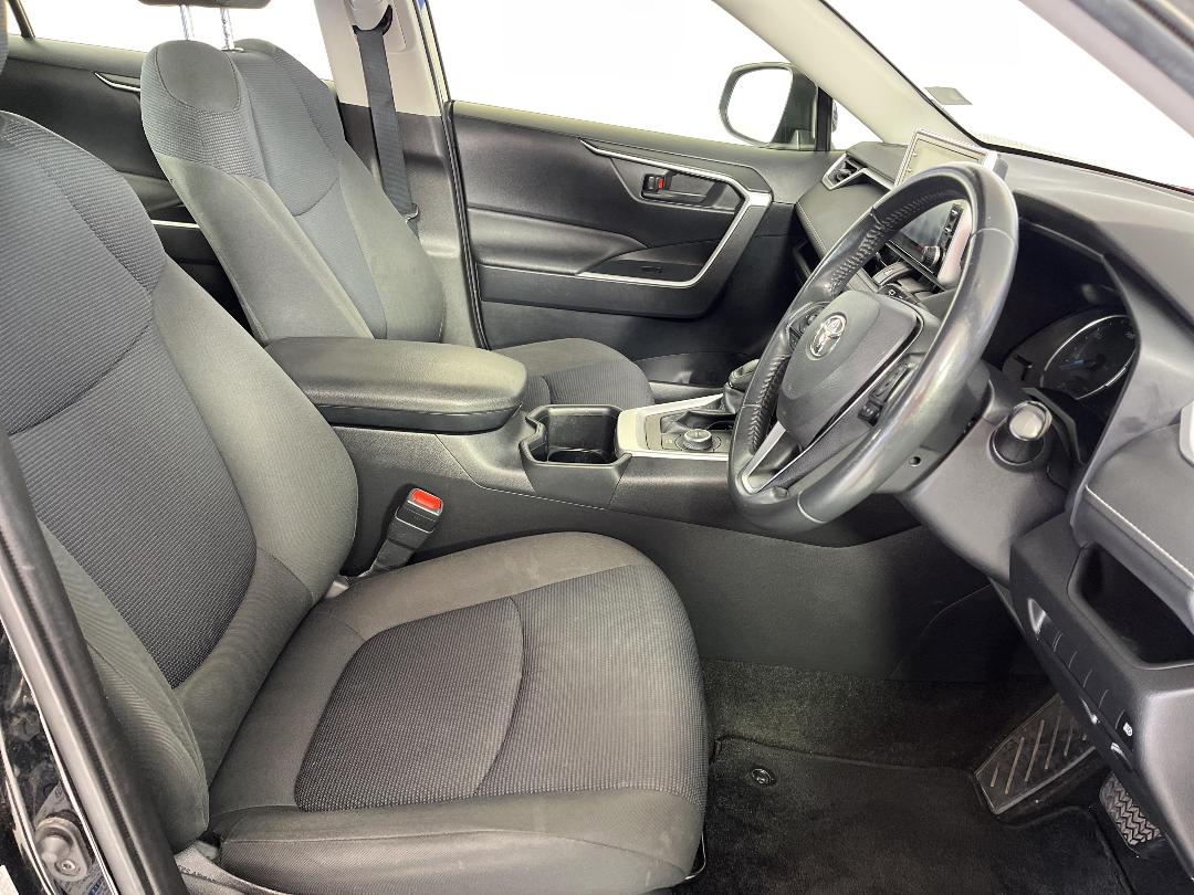 Photo '16' of Toyota Rav4