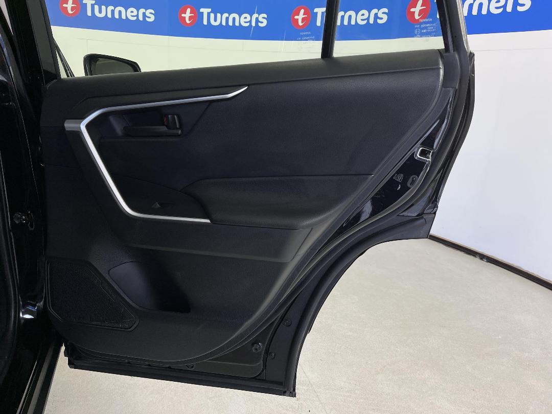 Photo '19' of Toyota Rav4