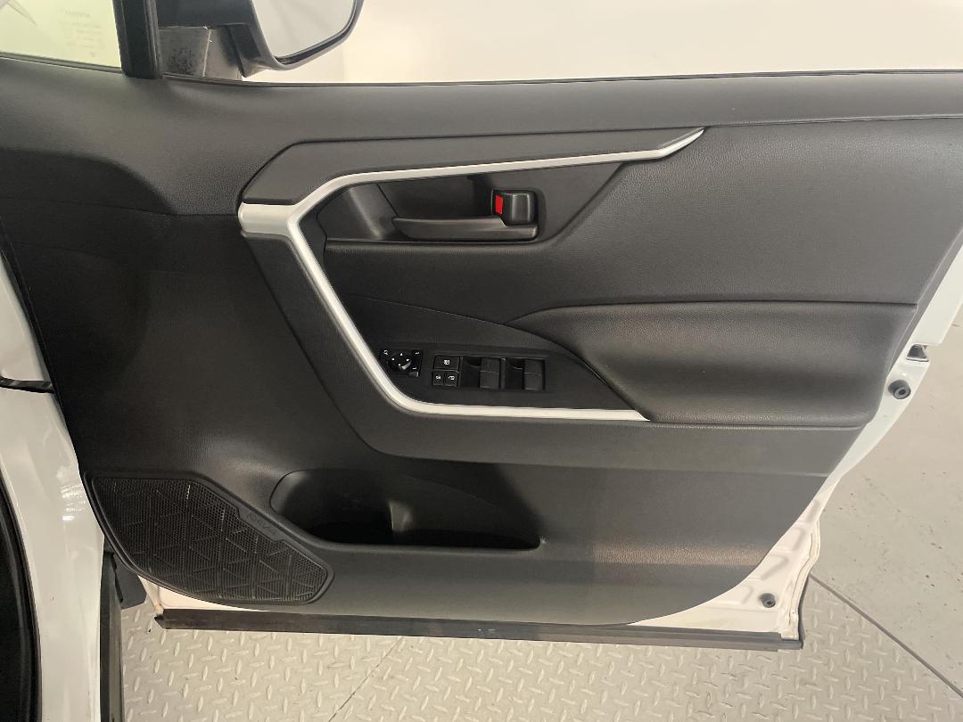 Photo '15' of Toyota Rav4 Photo '15' of Toyota Rav4