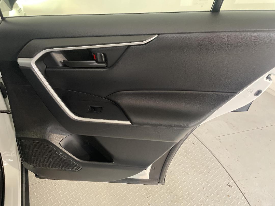 Photo '19' of Toyota Rav4 Photo '19' of Toyota Rav4