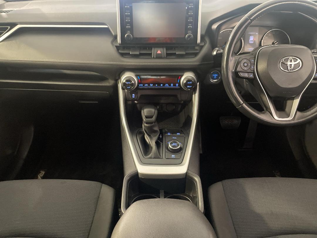 Photo '18' of Toyota Rav4 Photo '18' of Toyota Rav4