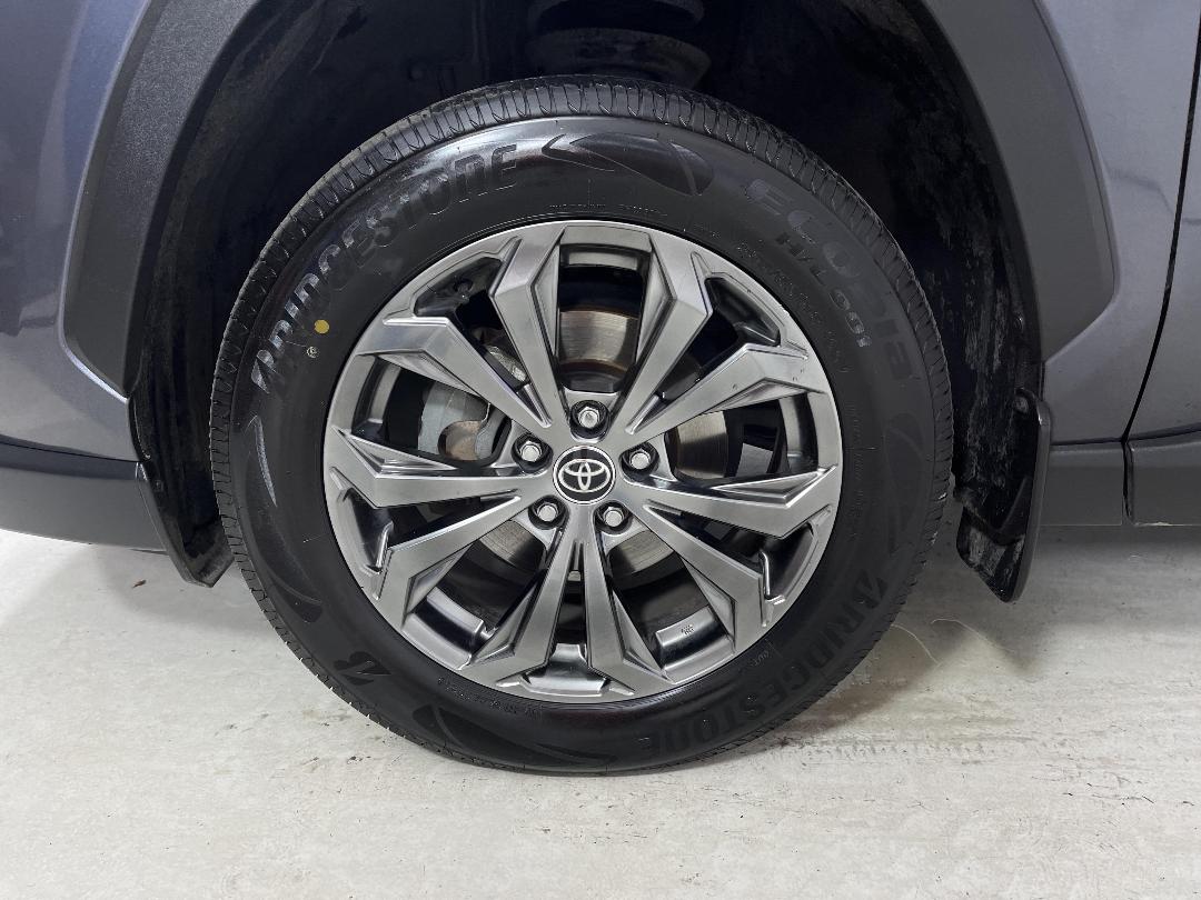 Photo '10' of Toyota Rav4