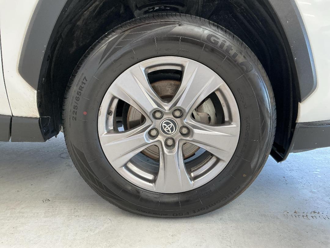 Photo '9' of Toyota Rav4