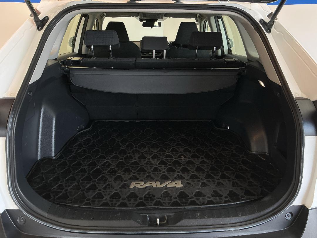 Photo '14' of Toyota Rav4