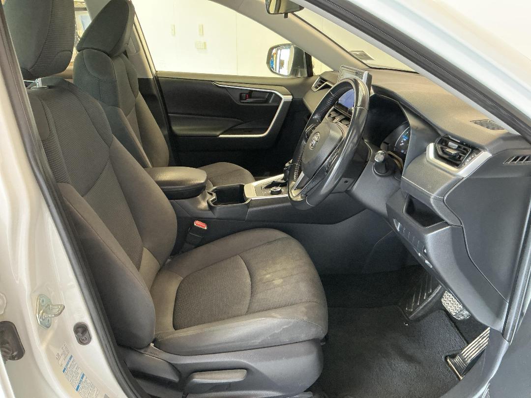 Photo '16' of Toyota Rav4