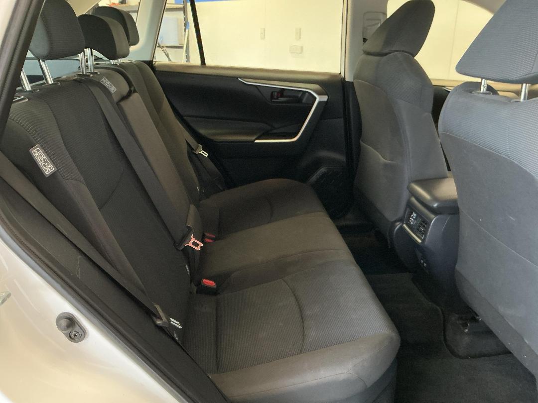 Photo '20' of Toyota Rav4