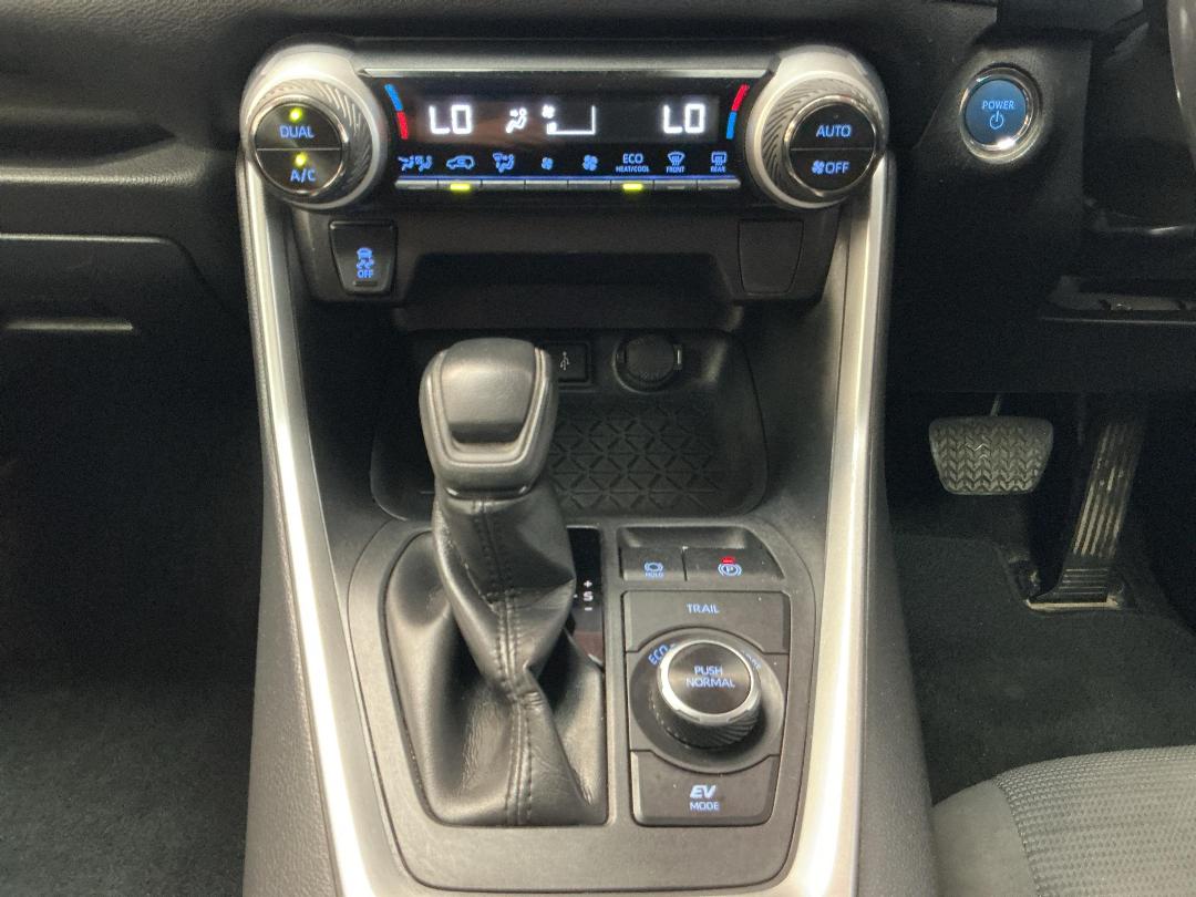 Photo '23' of Toyota Rav4