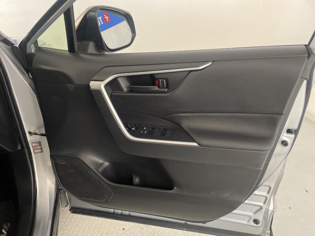 Photo '15' of Toyota Rav4 Photo '15' of Toyota Rav4