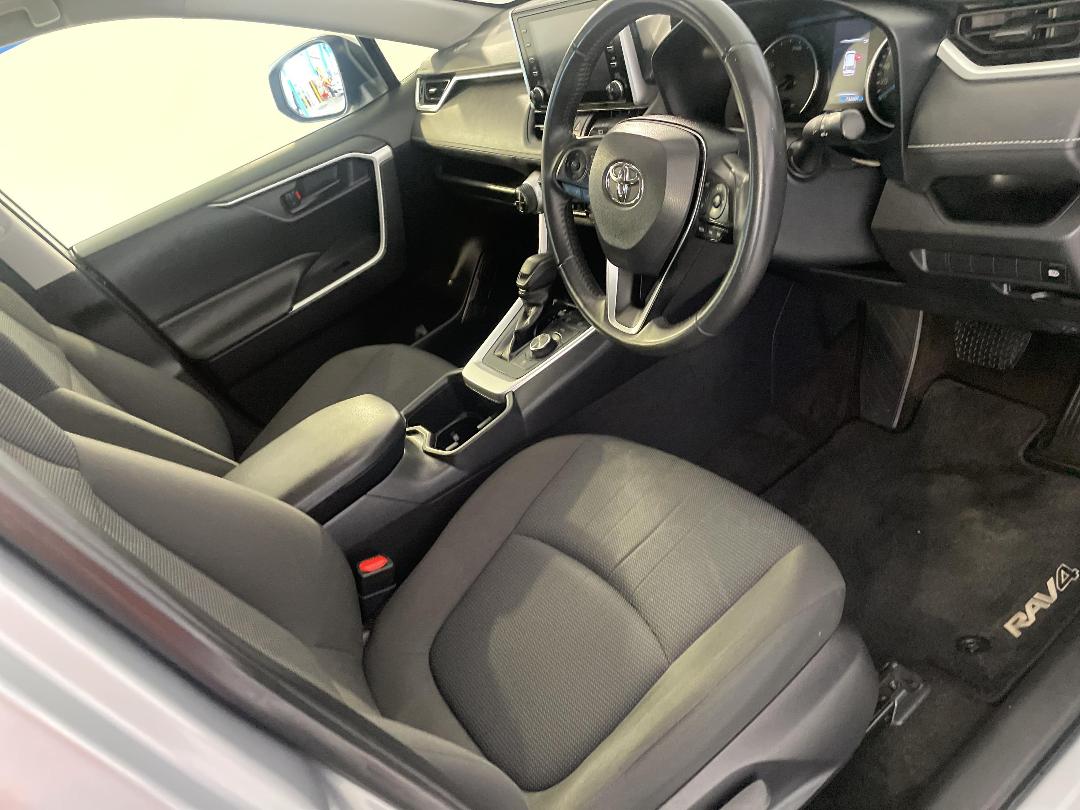 Photo '16' of Toyota Rav4 Photo '16' of Toyota Rav4