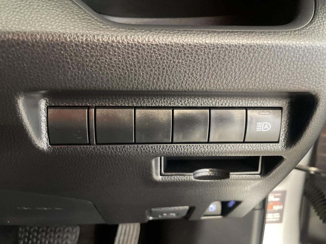 Photo '24' of Toyota Rav4 Photo '24' of Toyota Rav4