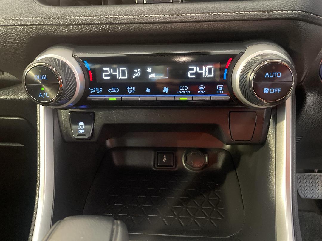 Photo '29' of Toyota Rav4 Photo '29' of Toyota Rav4