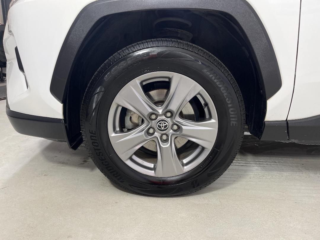 Photo '10' of Toyota Rav4