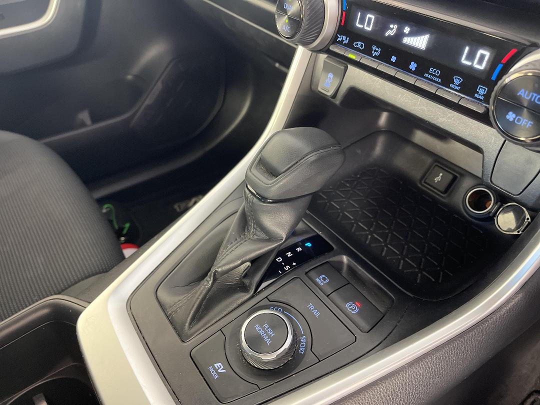 Photo '18' of Toyota Rav4