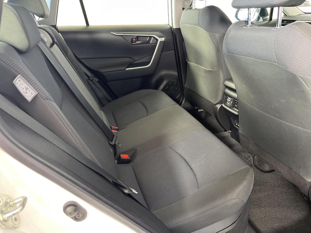 Photo '20' of Toyota Rav4