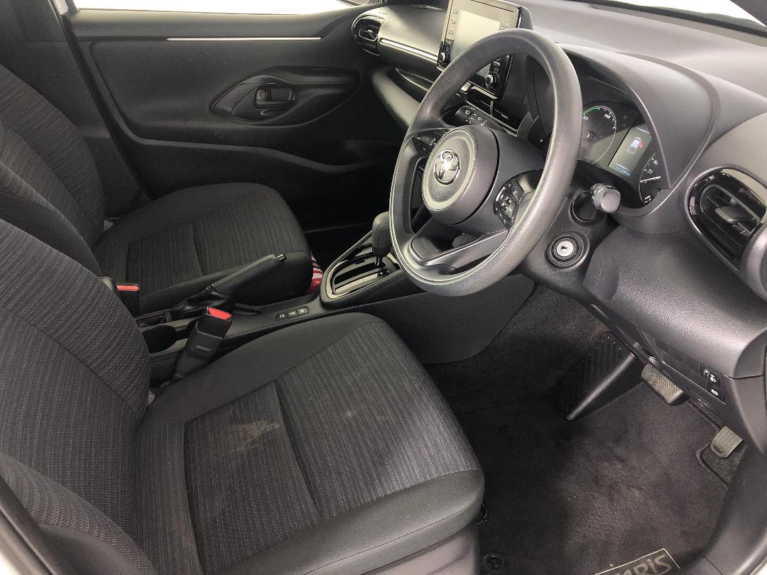 Photo '16' of Toyota Yaris Photo '16' of Toyota Yaris