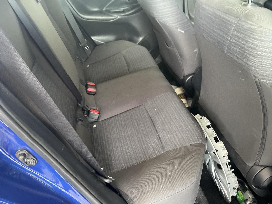 Photo '6' of Toyota Yaris GX