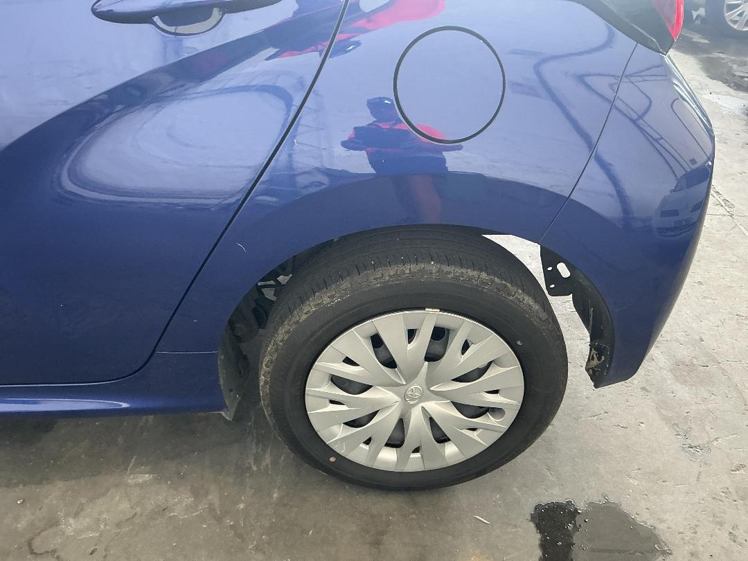 Photo '16' of Toyota Yaris GX