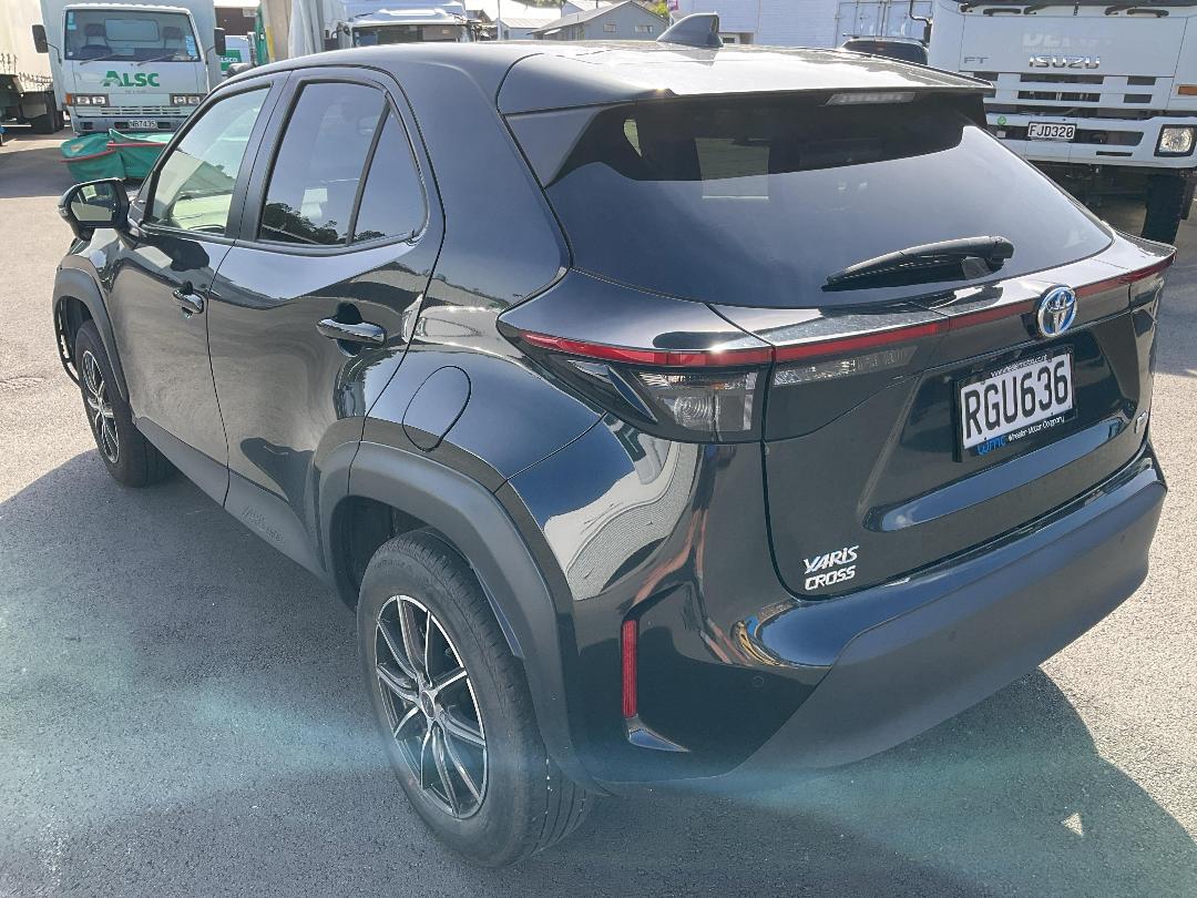 Photo '3' of Toyota Yaris Cross