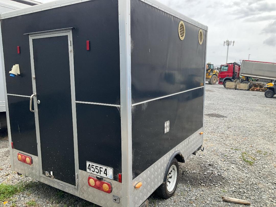 Photo '4' of TRAILER FOOD TRAILER