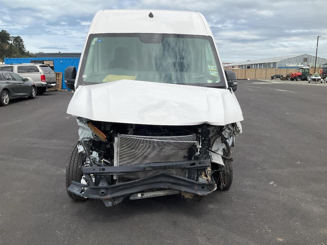 Photo '10' of Volkswagen Crafter 50 130KW MWB Auto Van Photo '10' of Volkswagen Crafter 50 130KW MWB Auto Van