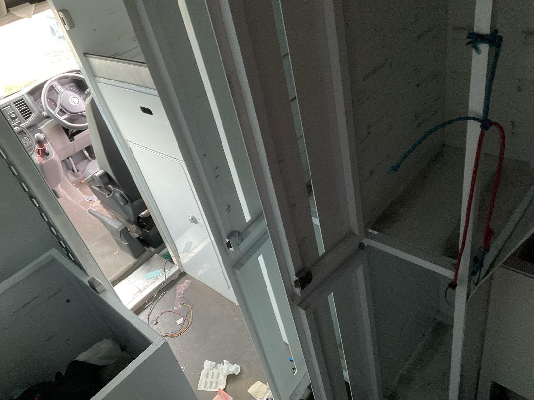 Photo '24' of Volkswagen Crafter 50 130KW MWB Auto Van Photo '24' of Volkswagen Crafter 50 130KW MWB Auto Van