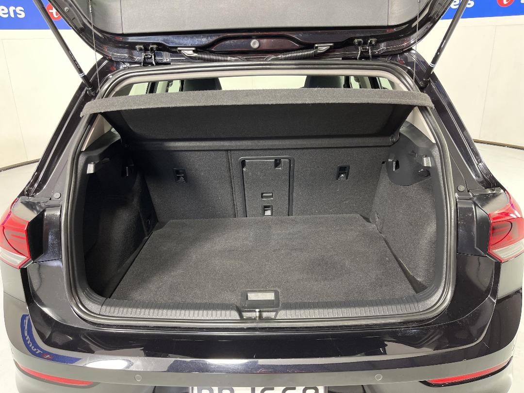 Photo '14' of Volkswagen Golf