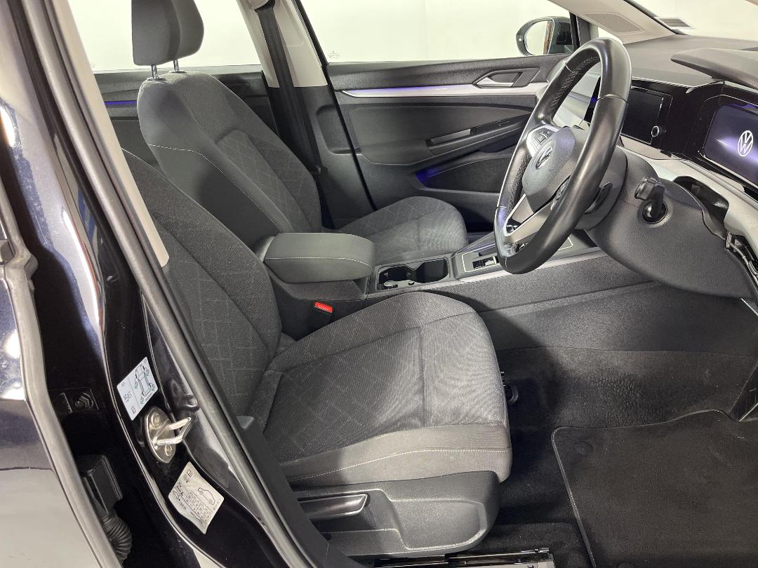 Photo '16' of Volkswagen Golf