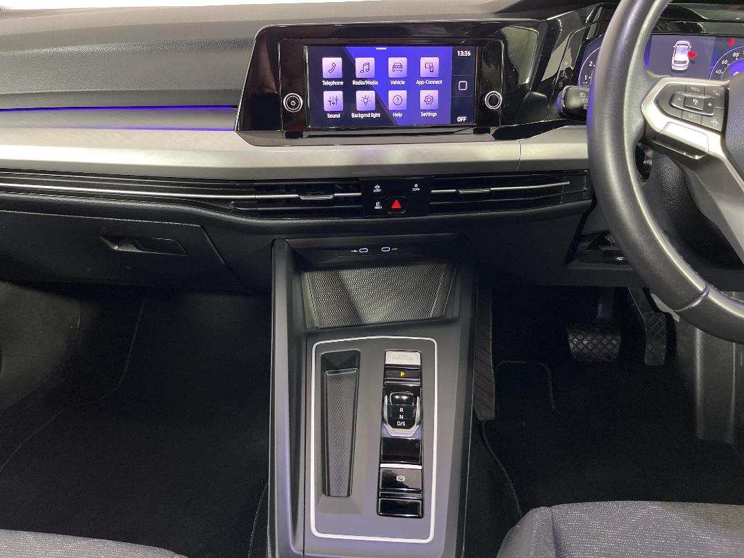 Photo '18' of Volkswagen Golf