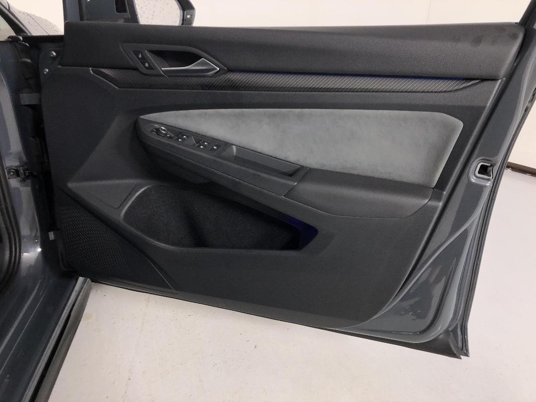 Photo '15' of Volkswagen Golf Photo '15' of Volkswagen Golf