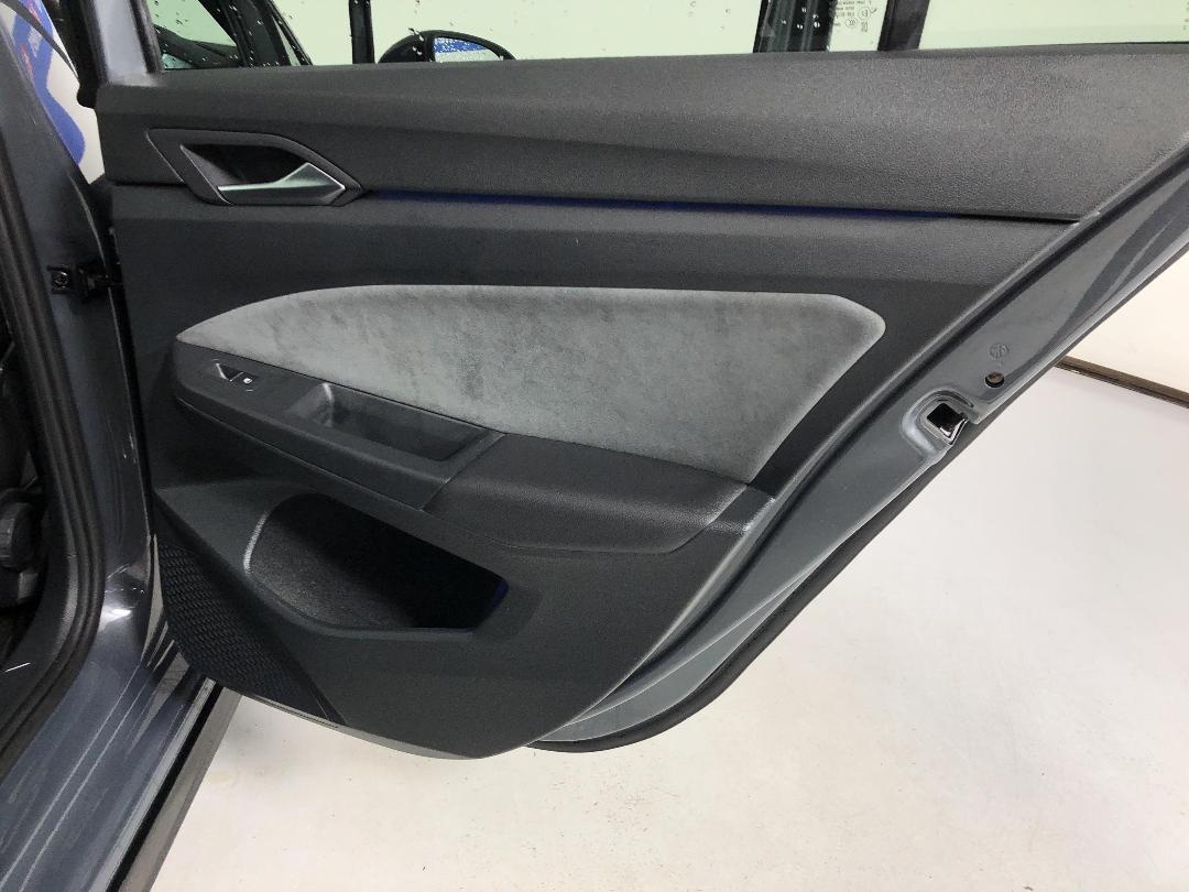 Photo '19' of Volkswagen Golf Photo '19' of Volkswagen Golf