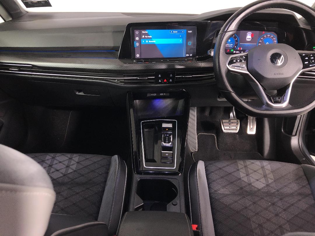 Photo '17' of Volkswagen Golf Photo '17' of Volkswagen Golf