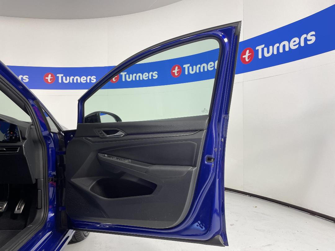 Photo '15' of Volkswagen Golf Photo '15' of Volkswagen Golf