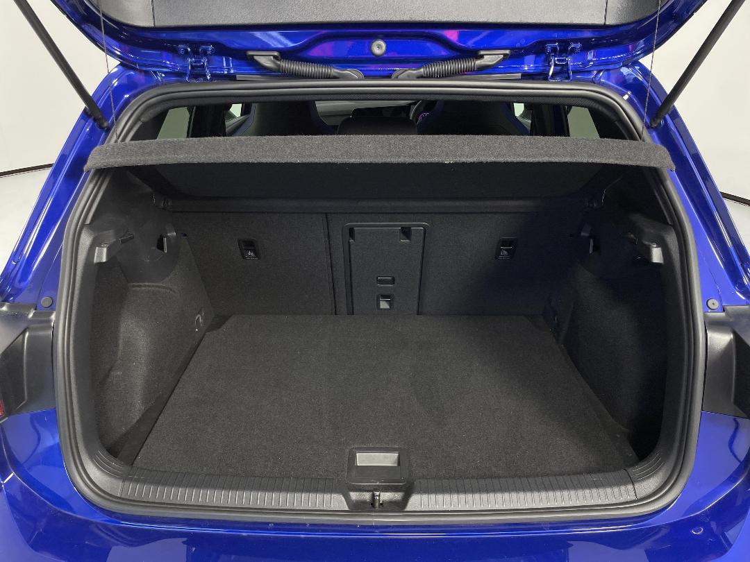 Photo '14' of Volkswagen Golf Photo '14' of Volkswagen Golf